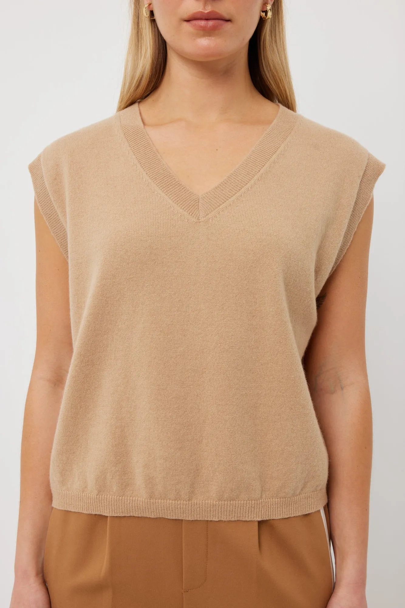 Jasper Vest | Camel Cashmere